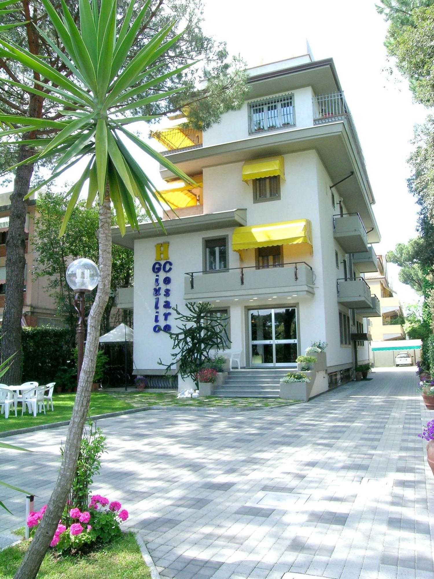 Hotel Giulio Cesare Cinquale Kültér fotó